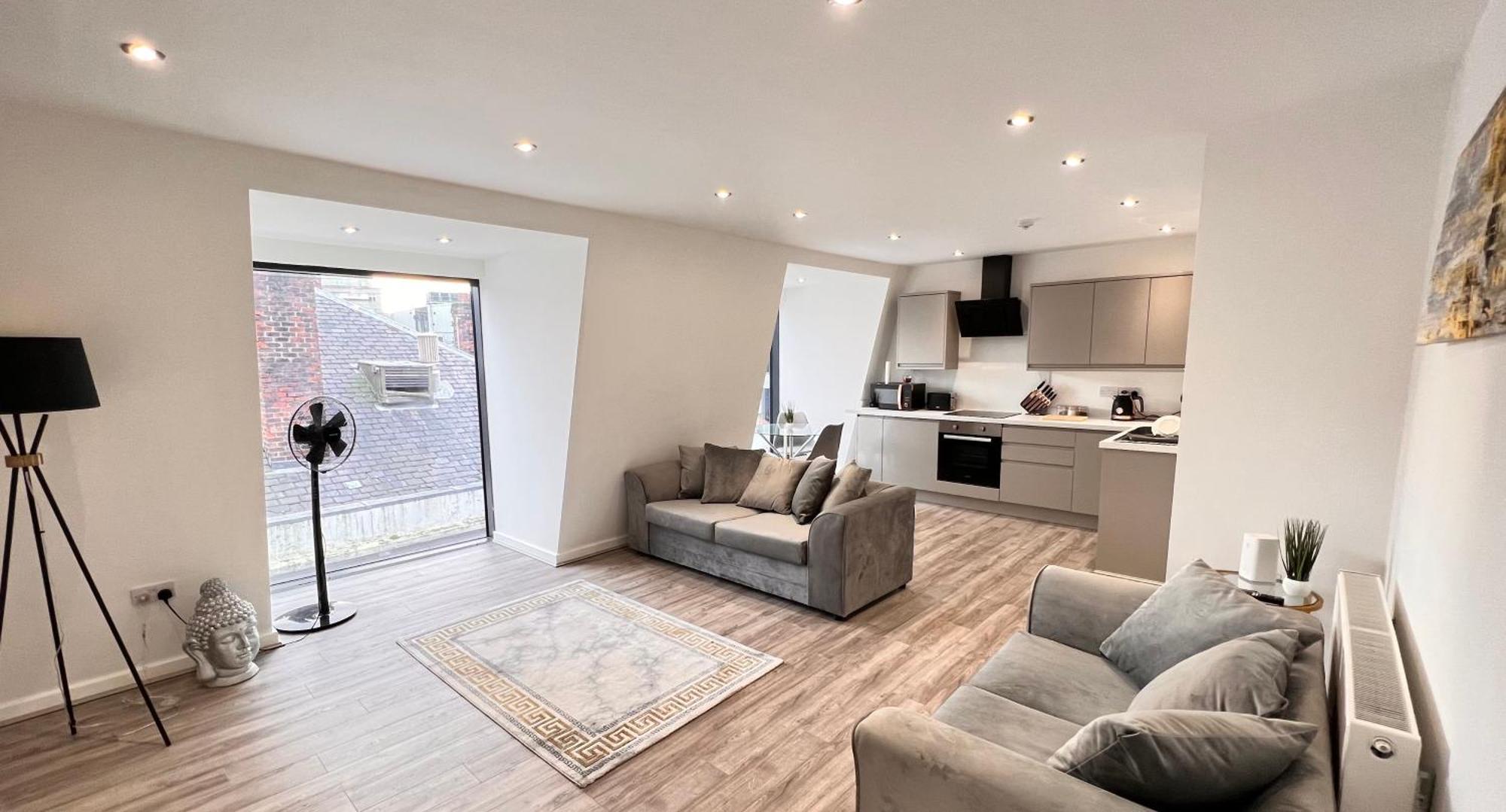 Families And Contractors Welcome! Central Beauty Apartment *